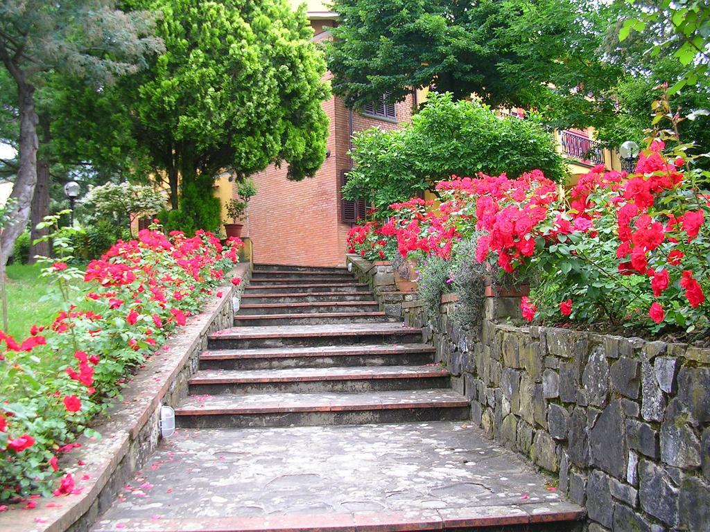 Guardalaluna Villa Pian Di Sco Exterior photo